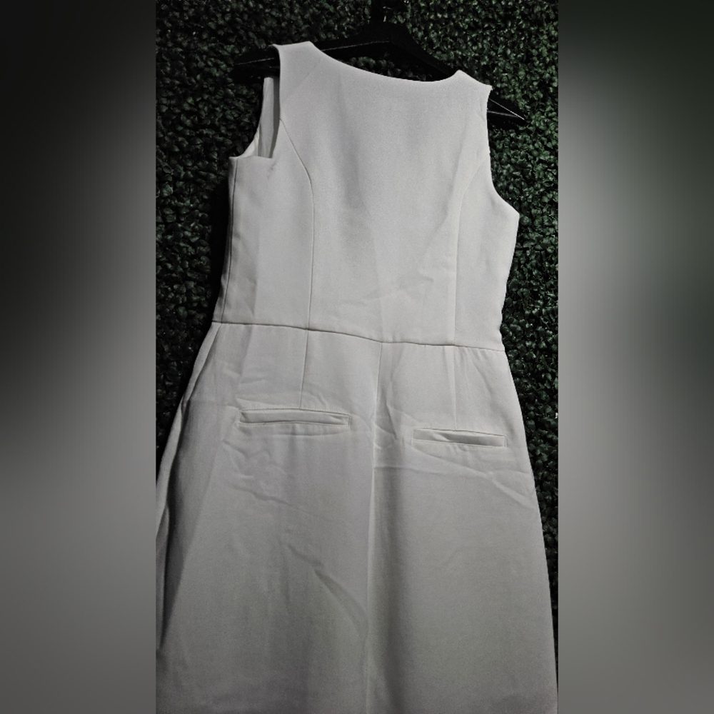 Elegant White Jumpsuit - Picture 4 of 6